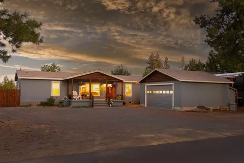 60756 River Bend Dr, Bend, OR 97702
