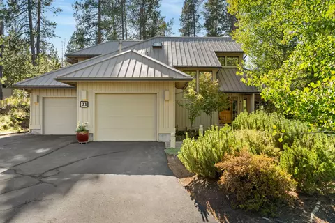 57761 Vine Maple Ln #31, Sunriver, OR 97707