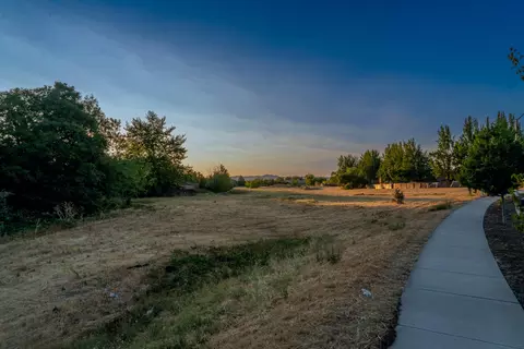 2707 Springbrook Rd #1800, Medford, OR 97504
