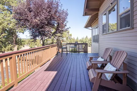 Exterior - 64765 Kelly Ct, Bend, OR 97701 photo 2 of 5