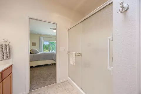 698 Mountain Ave, Central Point, OR 97502 photo 17