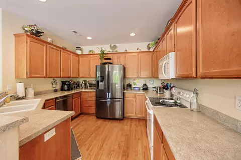 698 Mountain Ave, Central Point, OR 97502 photo 10