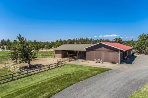 61785 Ten Barr Ranch Rd, Bend, OR 97701 photo 3