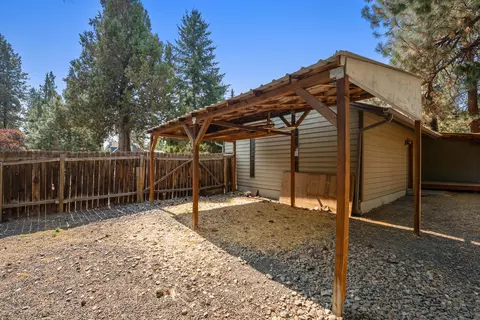 20554 Cambridge Ct, Bend, OR 97702 photo 40