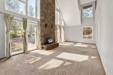 20554 Cambridge Ct, Bend, OR 97702 photo 5