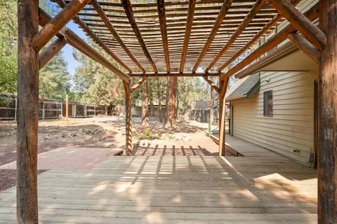 20554 Cambridge Ct, Bend, OR 97702 photo 31