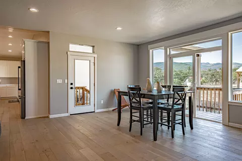 Dining - 3808 Willow Springs Rd, Central Point, OR 97502 photo 1 of 1