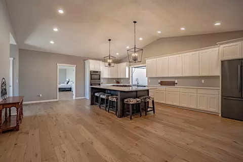 Entry Way - 3808 Willow Springs Rd, Central Point, OR 97502 photo 1 of 1