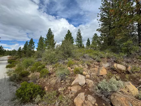 0 Tanager Dr #10, Bonanza, OR 97623