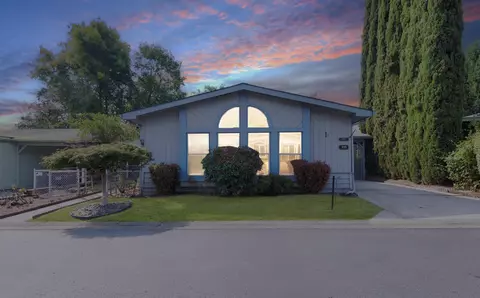 115 NW Wrightwood Cir, Grants Pass, OR 97526