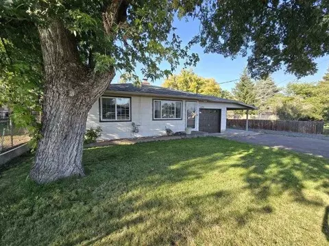 6225 Hilyard Ave, Klamath Falls, OR 97603