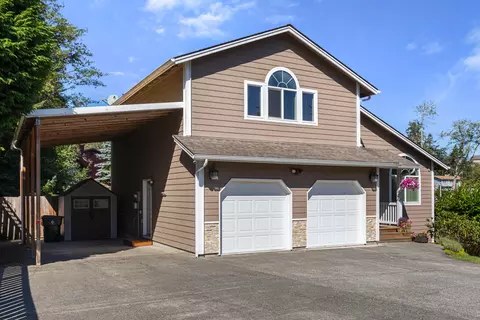 2322 Ash St, North Bend, OR 97459