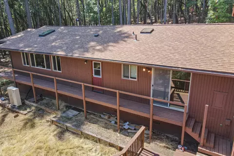 648 Green Tree Loop, Grants Pass, OR 97527 photo 10