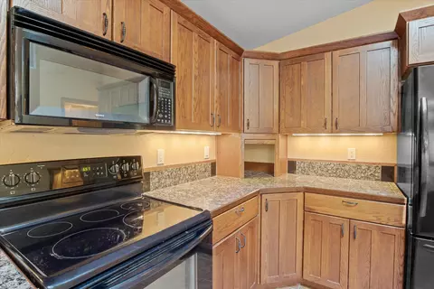 648 Green Tree Loop, Grants Pass, OR 97527 photo 23