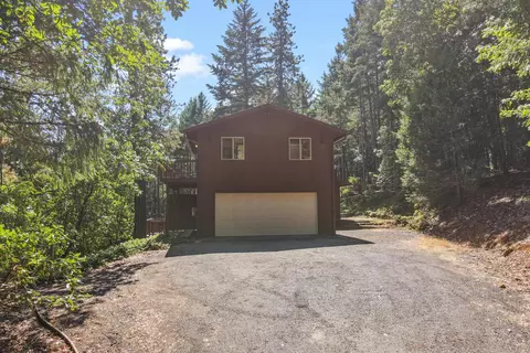 648 Green Tree Loop, Grants Pass, OR 97527 photo 9