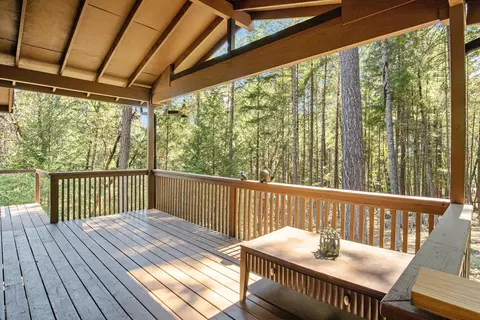 648 Green Tree Loop, Grants Pass, OR 97527 photo 11