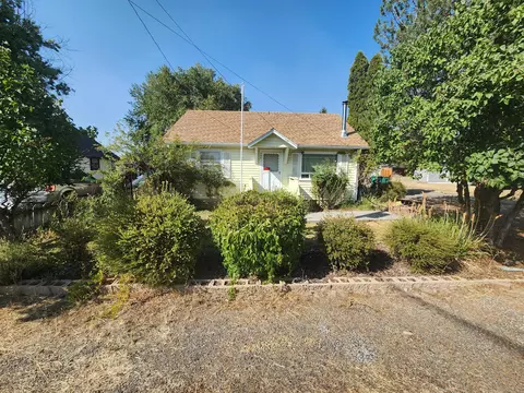 3941 Mack Ave, Klamath Falls, OR 97603