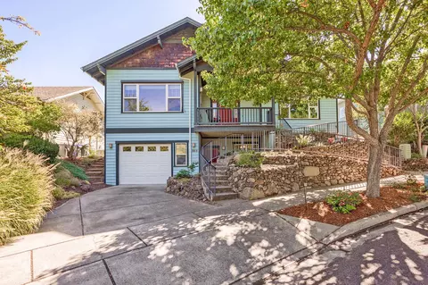 770 River Rock Rd, Ashland, OR 97520