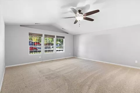 Living - 486 Westminster Dr, Eagle Point, OR 97524 photo 1 of 8