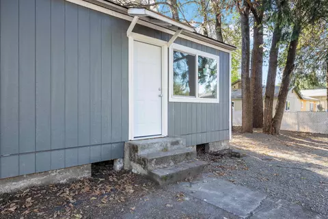 128 130 Onyx St, Eagle Point, OR 97524 photo 5