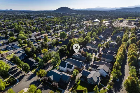 21380 Oakview Dr, Bend, OR 97701 photo 9