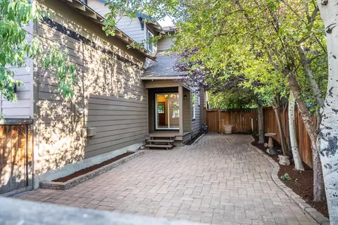21380 Oakview Dr, Bend, OR 97701 photo 21