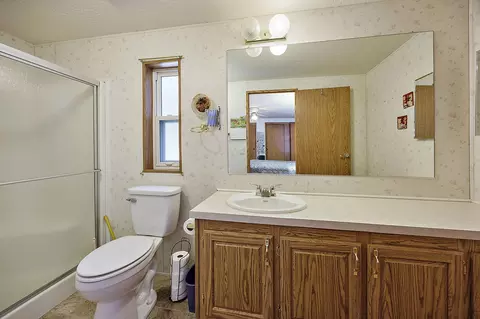 301 E Crow Rd, Merlin, OR 97532 photo 12
