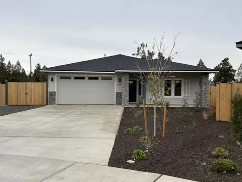4987 SW Yew Pl #LOT 21, Redmond, OR 97756