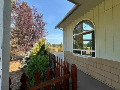 17364 Beaver Pl, Bend, OR 97707 photo 6