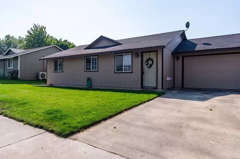 2025 SW 31st St, Redmond, OR 97756