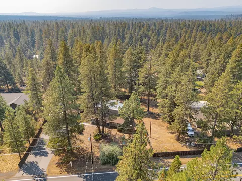 18995 Baker Rd, Bend, OR 97702 photo 62