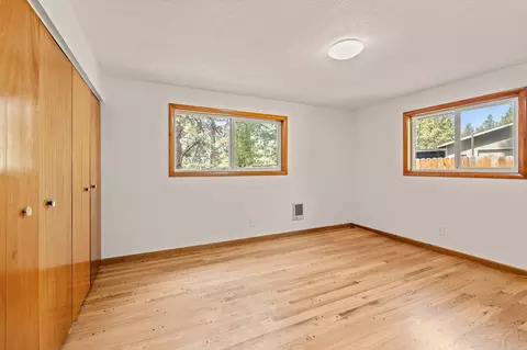 18995 Baker Rd, Bend, OR 97702 photo 40