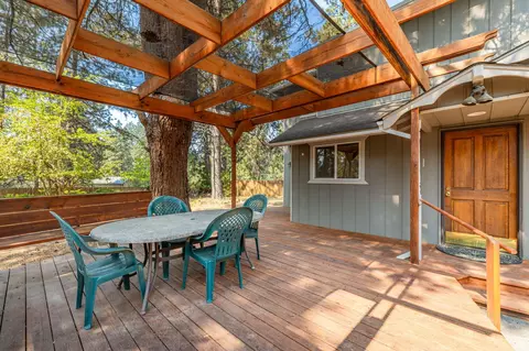 18995 Baker Rd, Bend, OR 97702 photo 8