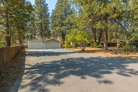 18995 Baker Rd, Bend, OR 97702 photo 5