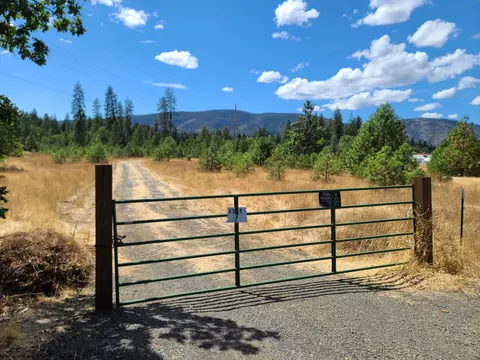 1502 Laurel Rd, Cave Junction, OR 97523 photo 1