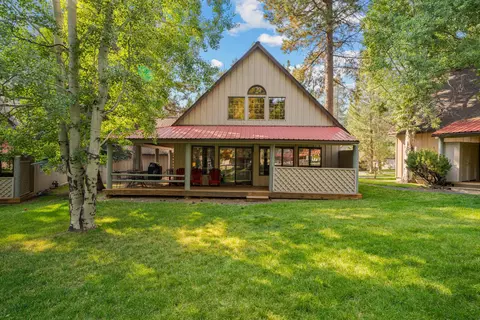 57512 Circle Four Ln #13, Sunriver, OR 97707