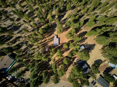 15352 Bear St, La Pine, OR 97739 photo 2