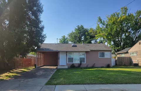 907 Mt Pitt Ave, Medford, OR 97501