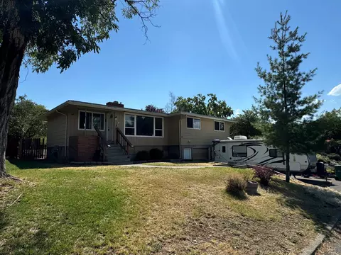 414 Donald St, Klamath Falls, OR 97601