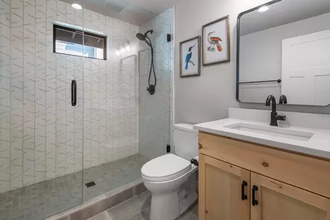 Bath - 17798 Big Leaf Ln, Sunriver, OR 97707 photo 6 of 6