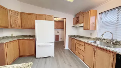 555 Freeman Rd #60, Central Point, OR 97502 photo 11