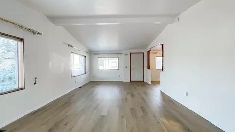 555 Freeman Rd #60, Central Point, OR 97502 photo 2
