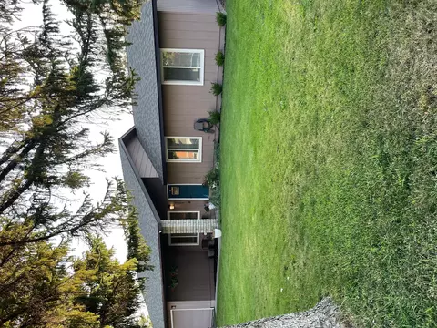 4112 Meadows Dr, Klamath Falls, OR 97603
