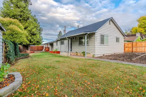 507 Effie St, Medford, OR 97504