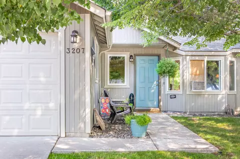 3207 SW Metolius Ave, Redmond, OR 97756