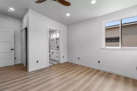 446 NE Burnside Avenue Apt 1 2 3 Ave #1, 2 & 3, Bend, OR 97701 photo 20