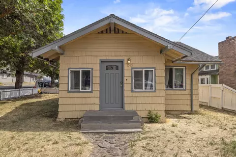 1545 Lakeview Ave, Klamath Falls, OR 97601