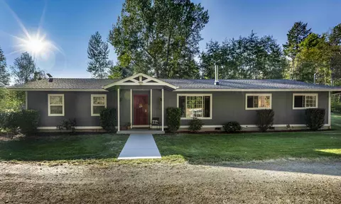 3488 Upper River Rd, Grants Pass, OR 97526