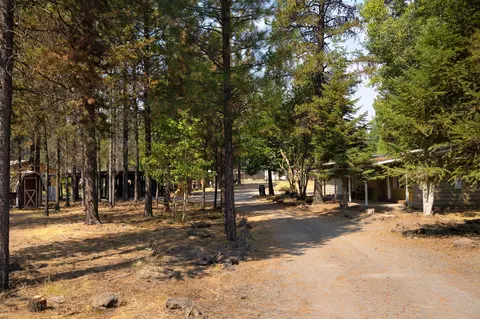 16054 Hawks Lair Rd, La Pine, OR 97739