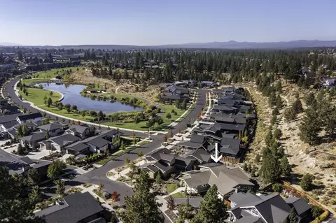1921 NW Shevlin Crest Dr, Bend, OR 97703